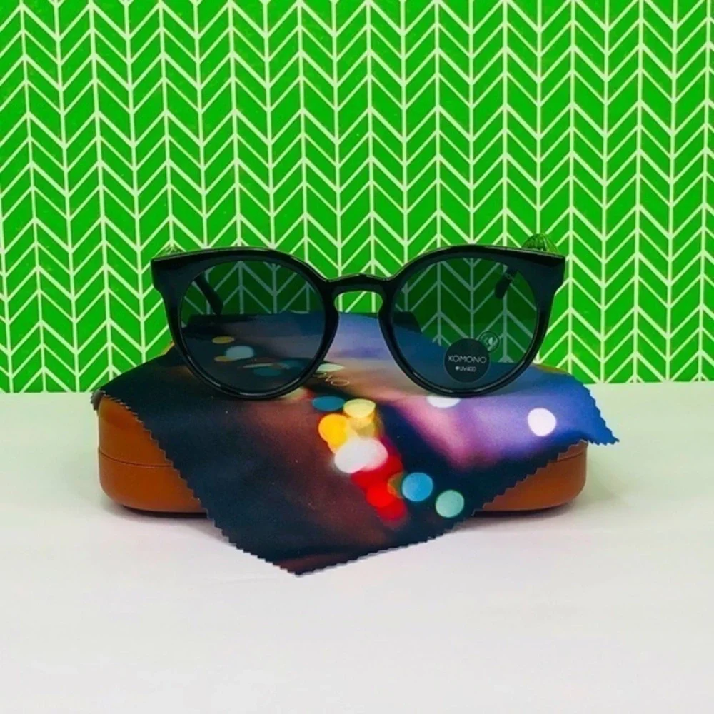 KOMONO Lulu Black Jade Sunglasses NEW cateye